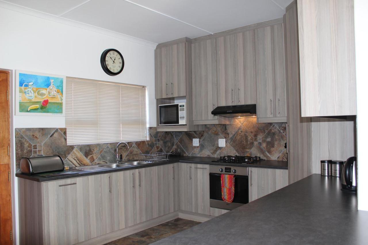 Van Biljon Cottage No Loadshedding Oudtshoorn Ngoại thất bức ảnh